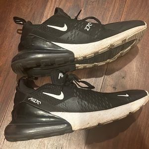 nike airmax 270 shoes all black